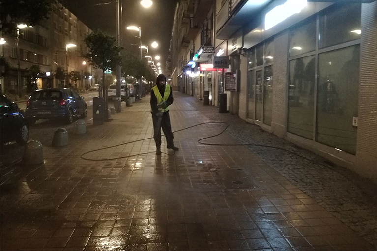 Czyszczenie chodników dla miasta Gdynia (4)